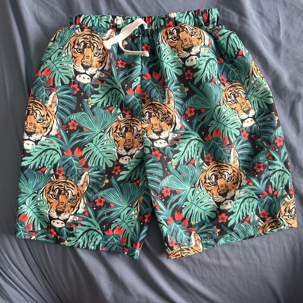SHEIN Green and Red Jungle Print Shorts